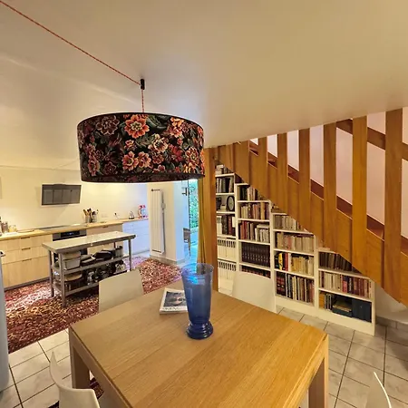 La Maison De Larsenal, Le Coin Des Createurs En Centre De Feriehus *
